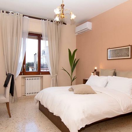 B&B Syrentum Sorrento Bagian luar foto